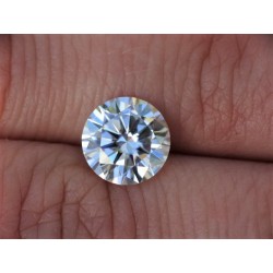 16 mm/D-E Moissanite Excellent
