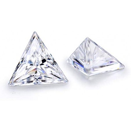 6,5 mm/D-E Moissanite Triangle