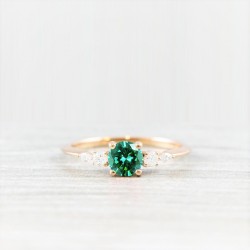 0,8 CT/6 mm Moissanit Szmaragd Zielony